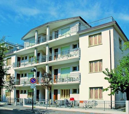 Residenza Valcris Leilighet Lignano Sabbiadoro Eksteriør bilde